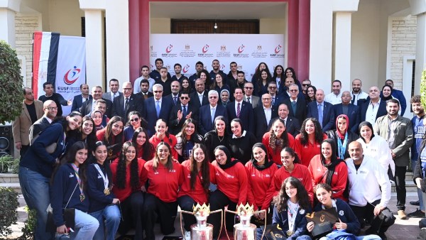 وزير الرياضة والتعليم العالي