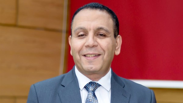 الدكتور تامر شوقي