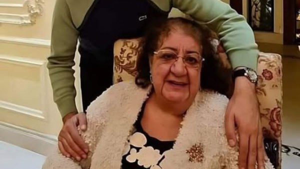 والدة الفنان هاني رمزي