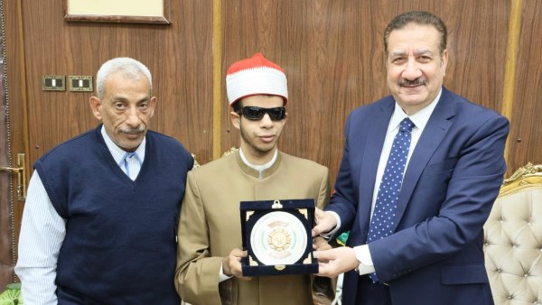 أثناء التكريم