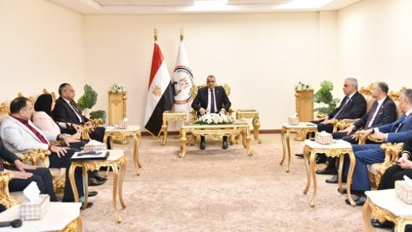 وزير الإنتاج الحربي: نشارك بقوة في "EDEX 2025"ونعرض منتجات عسكرية جديدة