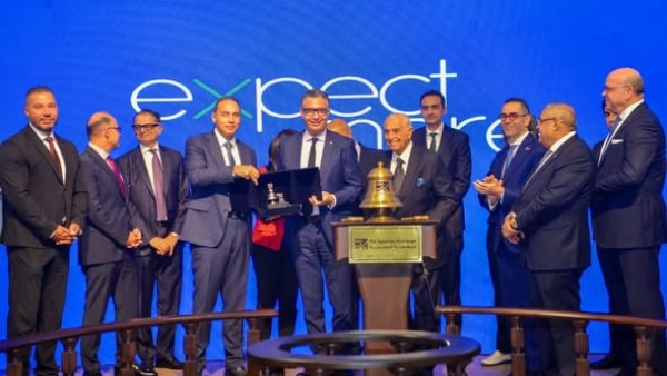  الدكتور شريف فاروق يشارك في افتتاح جلسة تداول بالبورصة المصرية