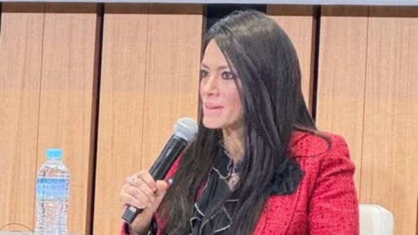 وزيرة التخطيط تستعرض جهود تنفيذ أول مرحلتين من منظومة التأمين الصحي 