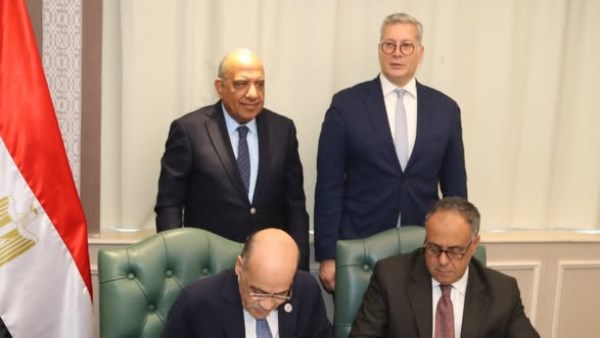 توقيع بروتوكول تعاون بين هيئتي المواد النووية والبترول لتعزيز التنسيق