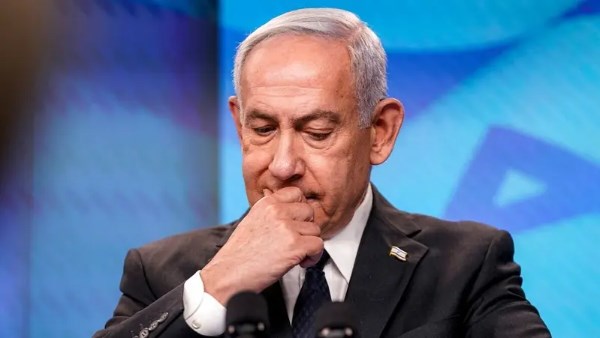 قال إيريك براون، المحلل الاستراتيجي وعضو الحزب الجمهوري، إن «أعتقد أنه يجب أن نأخذ في الاعتبار وجود معارضة داخلية حقيقية ضد نتنياهو داخل إسرائيل