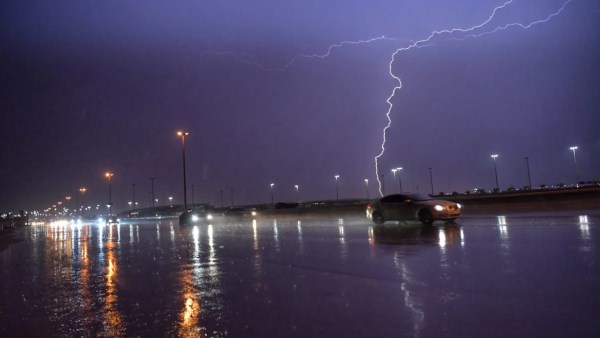 في يومها الثاني.. نوة قاسم تستمر في ضرب الإسكندرية بأمطار رعدية