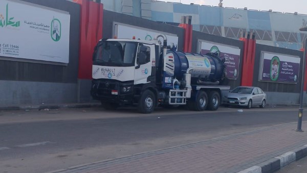  توزيع الشفاطات العملاقة لإزالة اى تجمعات مائية 