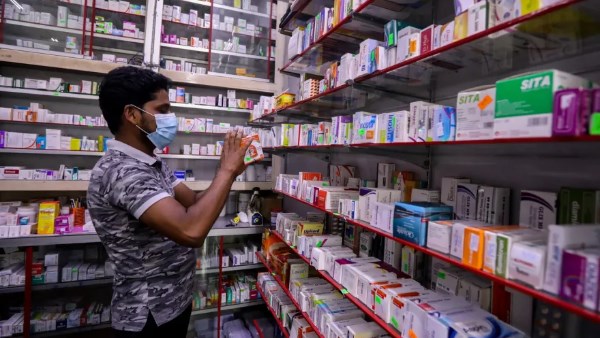 مستشار رئيس الجمهورية: المضادات الحيوية لا تعالج الإصابات الفيروسية