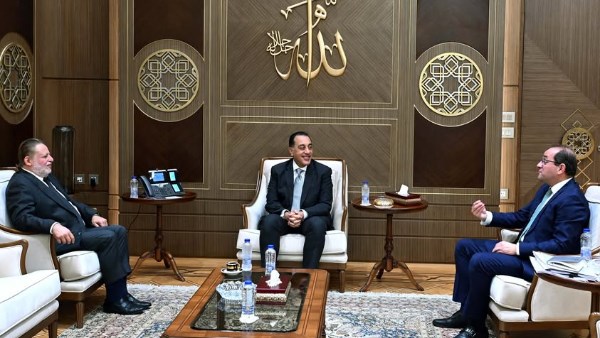 رئيس الوزراء يعقد اجتماعًا لمتابعة جهود تنسيق السياستين المالية والنقدية