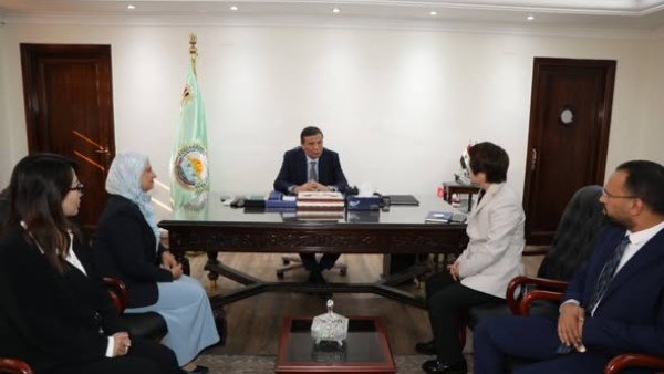 وزير الزراعة يبحث مع وفد صيني مستجدات إنشاء مصنع للمبيدات بتكنولوجيا عالمية