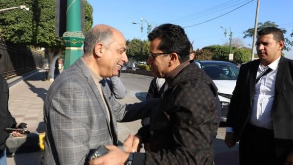 محافظ المنيا يلتقي وزير الشباب والرياضة 