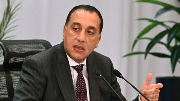 وفقًا لتوجيهات الرئيس.. مصطفى مدبولي يتابع موقف مشروعات الطاقة المتجددة 