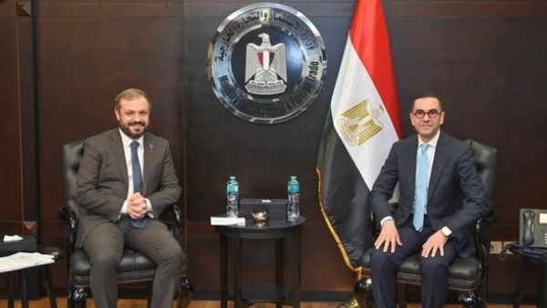 لتعزيز العلاقات.. وزير الاستثمار يستقبل وزير الاقتصاد بجمهورية أرمينيا 