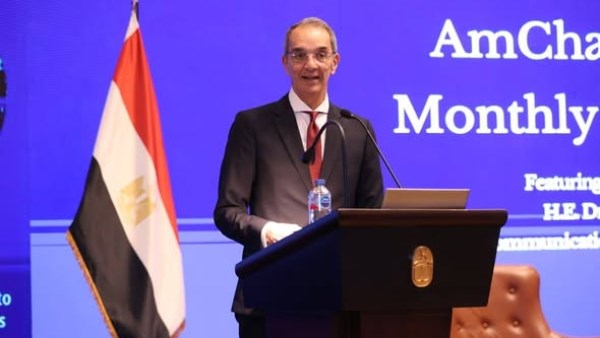 وزير الاتصالات يؤكد أن مؤشرات أداء قطاع الاتصالات شهدت تطورًا على مدار 7 أعوام
