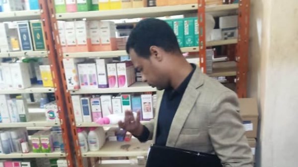 المرور على عدد من الصيداليات