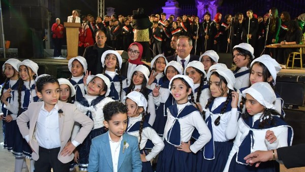 المحافظ يشهد احتفالية عيد النصر