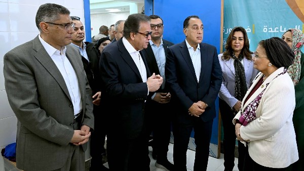 رئيس الوزراء يتفقد مركز طب الأسرة بـ"الفهميين