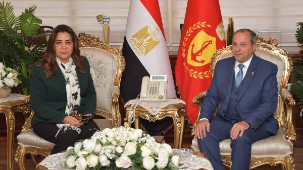 محافظ بورسعيد يستقبل وزيرة التنمية المحلية