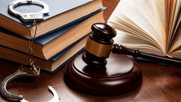 المادة 102 من قانون المعاشات تحدد ضوابط الخروج من المعاش المبكر