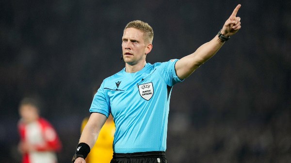 النرويجي إسبن إسكوس