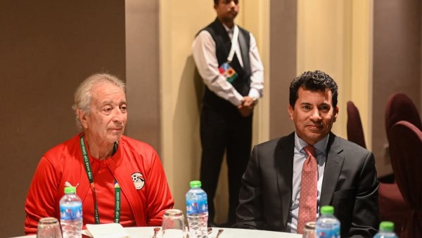 وزير الشباب والرياضه