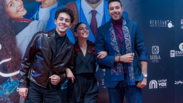 أحمد السعدني ومايان السيد وعمر رزيق من العرض الخاص لفيلم  ولنا في الخيال حب بمصر 