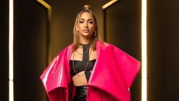 الشوق في العيون" أجدد أغنيات فيلم "السلم والثعبان" بصوت مابل رحمة