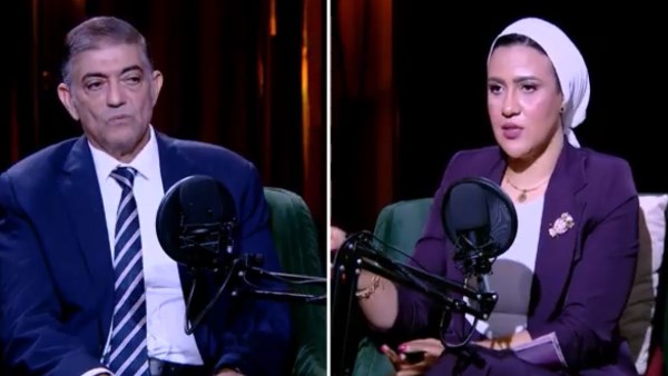 هشام عبد العزيز مع هند مختار