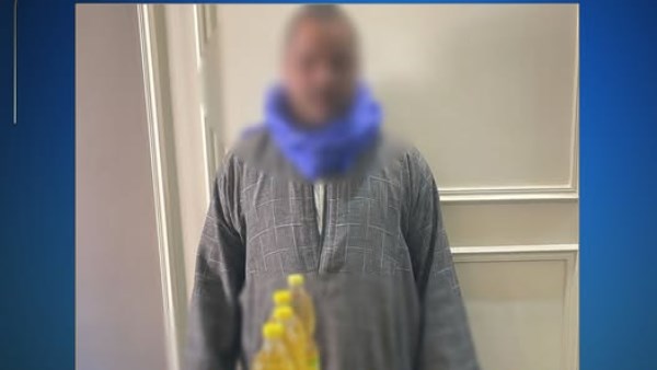 ضبط شخص بالمنيا خلال سير العملية الانتخابية بتهمة توزيع حقائب مواد غذائية على المواطنين