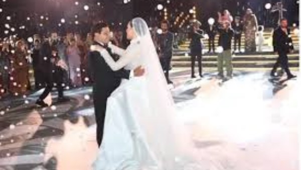محمد هنيدي يتصدر التريند عقب زفاف ابنته فريدة