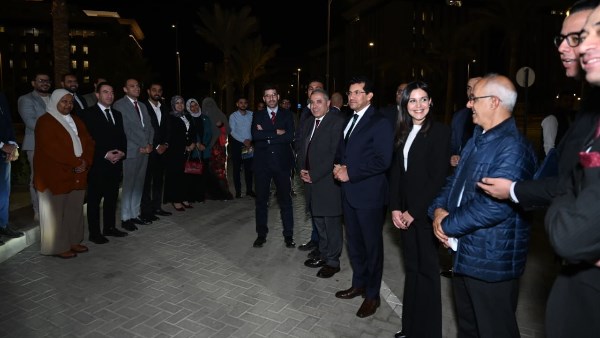 وزير الشباب والرياضة