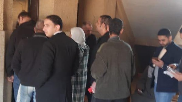 إقبال كثيف من الناخبين بمعهد كوم اسفين بالقليوبية في اليوم الأول لإعادة المرحلة الثانية لانتخابات مجلس النواب