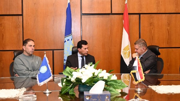 الدكتور أشرف صبحي