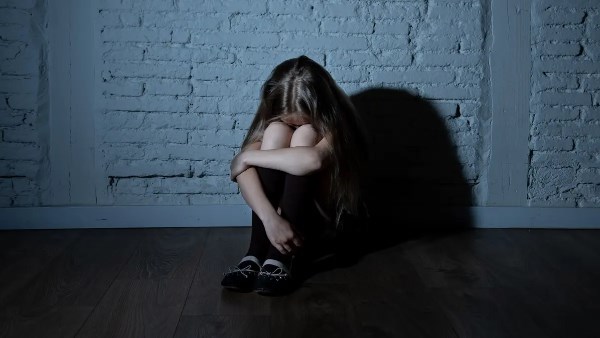 هتك عرض بعض الأطفال بإحدى المدارس