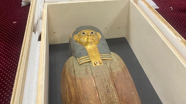 استعادة قطعتين أثريتين من بلجيكا