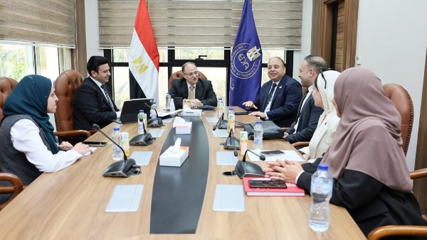 اجتماع هيئة الدواء مع نابكو فارما