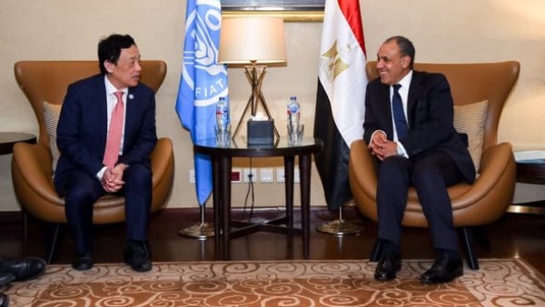  وزير الخارجية يلتقي مدير عام منظمة الفاو