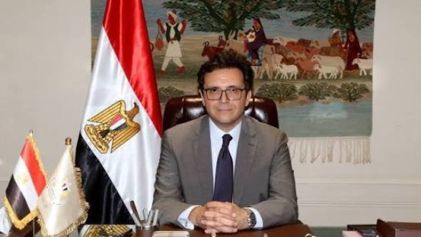 الدكتور أحمد فؤاد هنو - وزير الثقافة