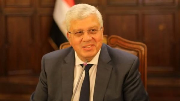  الدكتور أيمن عاشور وزير التعليم العالي والبحث العلمي