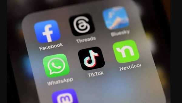 السوشيال ميديا