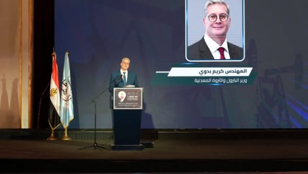 المهندس كريم بدوي وزير البترول والثروة المعدنية