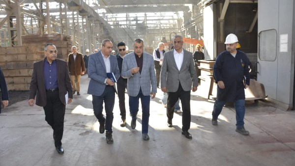 جولة تفقدية بمصنع 9 الحربي
