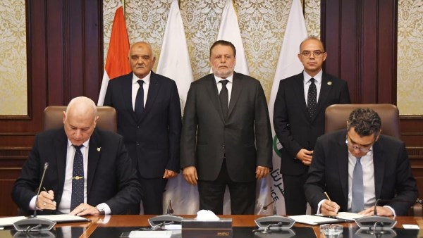  إطلاق مبادرة "مصر معاكم" لرعاية الأبناء القصر لشهداء وضحايا العمليات الحربية والإرهابية