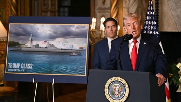  الرئيس الأمريكي دونالد ترامب