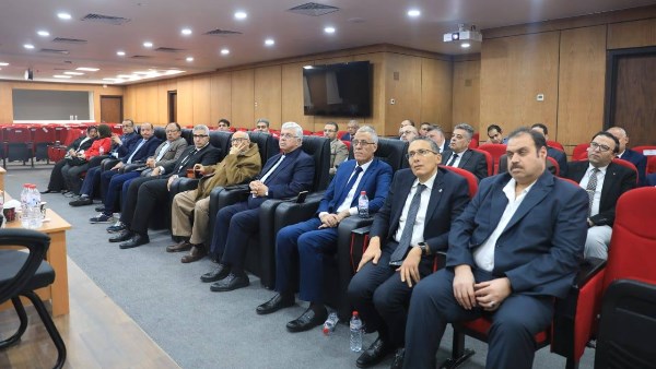 جانب من اجتماع المجلس الأعلى للمستشفيات الجامعية ببورسعيد