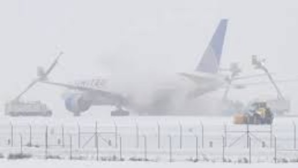 تساقط كثيف للثلوج في أمريكا