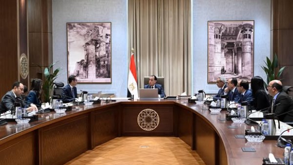 الدكتور مصطفى مدبولي  رئيس مجلس الوزراء، مساء اليوم، بمقر الحكومة