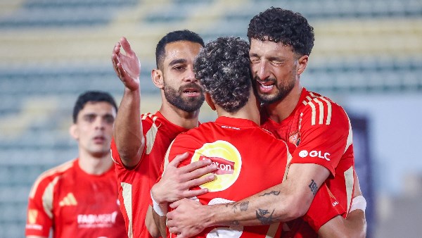 الأهلي يفوز على بتروجت 