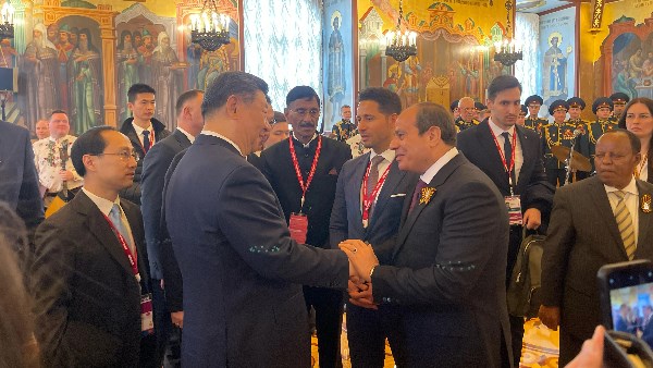 الرئيس السيسي ونظيره الصيني الرئيس السيسي ونظيره الصيني