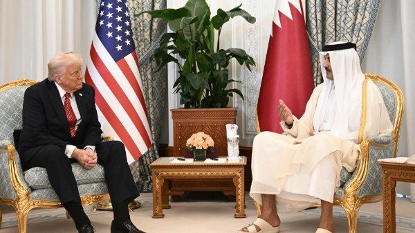  أمير قطر الشيخ تميم بن حمد آل ثاني والرئيس الأمريكي دونالد ترامب